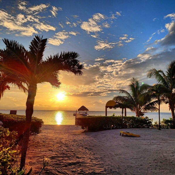 Condo, 3 Bedrooms | Property grounds