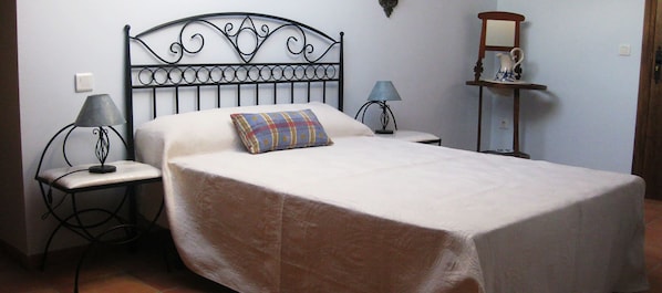 Minibar, cunas gratuitas, camas extra y wifi gratis