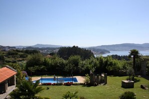 Alberca al aire libre por temporada