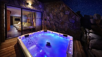 Sauna, spa tub, body treatments, aromatherapy, deep-tissue massages