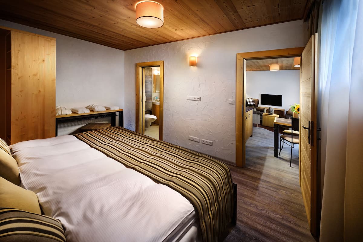 Apartment Mountain, 1 Bedroom | 1 bedroom, premium bedding, minibar, laptop workspace
