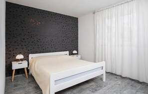 1 chambre, Wi-Fi gratuit, draps fournis