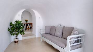 Junior Suite, Jetted Tub (Private Heated Outdoor) | Living area | Flat-screen TV