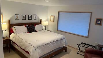 Condo, 2 Bedrooms | 2 bedrooms, iron/ironing board, free WiFi, bed sheets