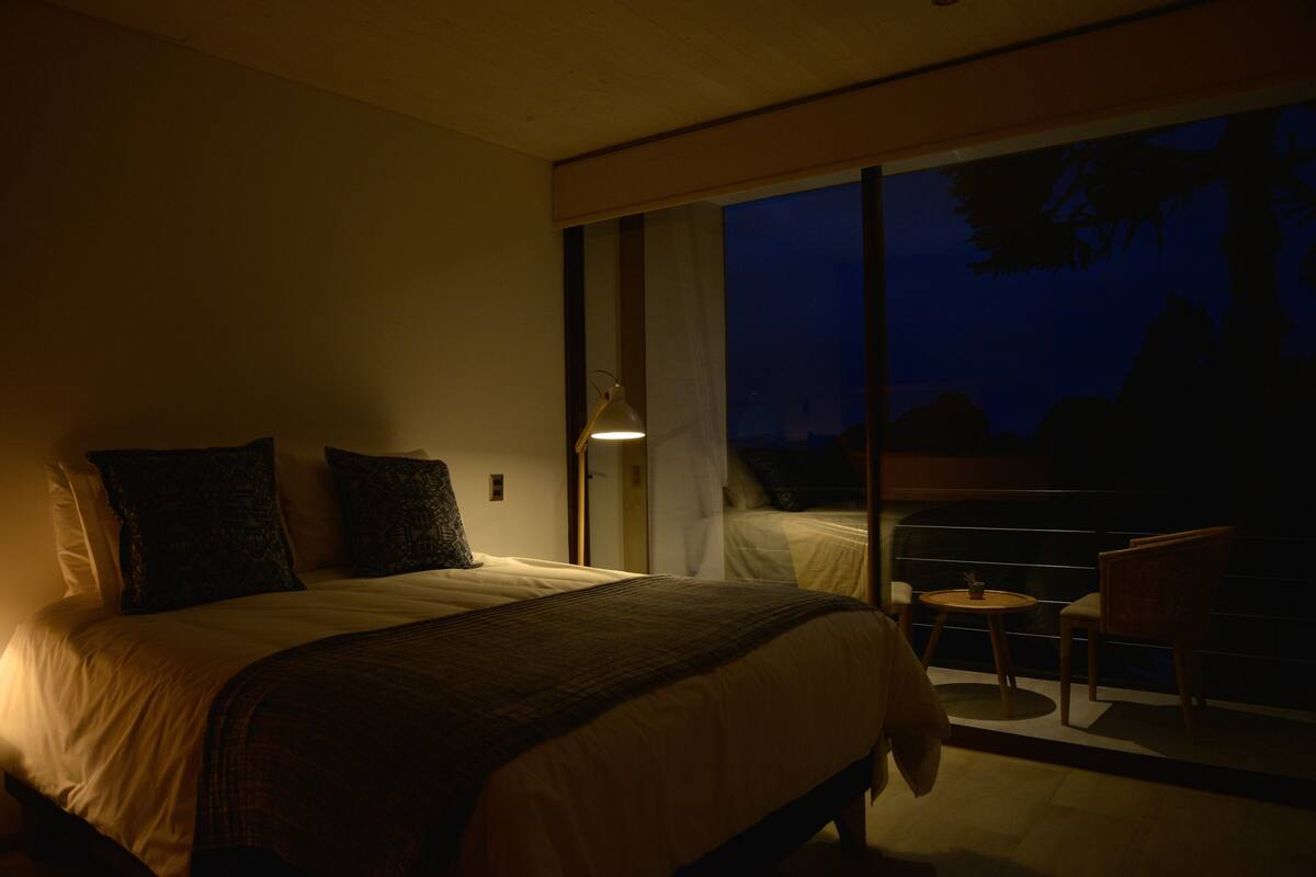 infiernillo | premium bedding, down duvets, pillow-top beds, free wifi