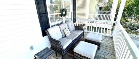 House, 4 Bedrooms | Terrace/patio