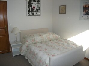 Individually decorated, individually furnished, free WiFi, bed sheets