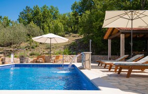 Pool - Stunning home in Grubine (Grubine)