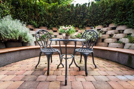 ํ
๋ผ์ค/ํํฐ์ค