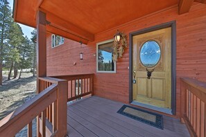 House, 4 Bedrooms | Property entrance - Mountain Peak 4 Bedroom Home by RedAwning (Tabernash)