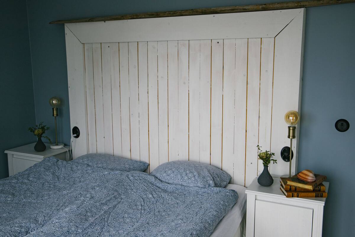 Double Room, Shared Bathroom, Sea View (Balcony) | Blackout drapes, iron/ironing board (on request), WiFi (free)