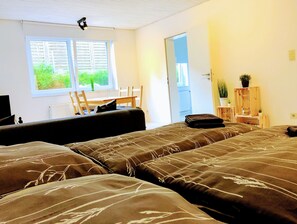 Apartment, 2 Bedrooms (#3 (incl. cleaning fee)) | 2 bedrooms, blackout curtains, free WiFi, bed sheets