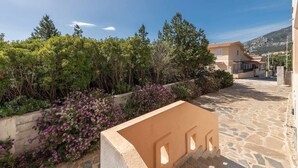 Property grounds - RODARI HOUSE: spacious apartment in a strategic position  (SS)