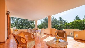Outdoor dining - RODARI HOUSE: spacious apartment in a strategic position  (SS)