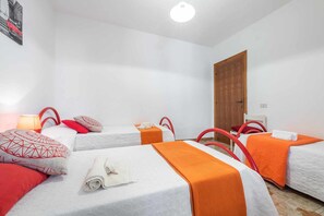 2 camere, ferro/asse da stiro