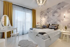 Superior Apartment, 2 Bedrooms, Balcony (Dluga Grobla 10/35) | 2 bedrooms, individually decorated, individually furnished, desk - NORDBYHUS Apartamenty Nowa Grobla (Gdansk)