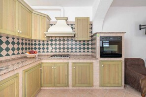 Fridge, oven, stovetop, dishwasher - VILLINO PANNA: delightful cottage (Cala Gonone)