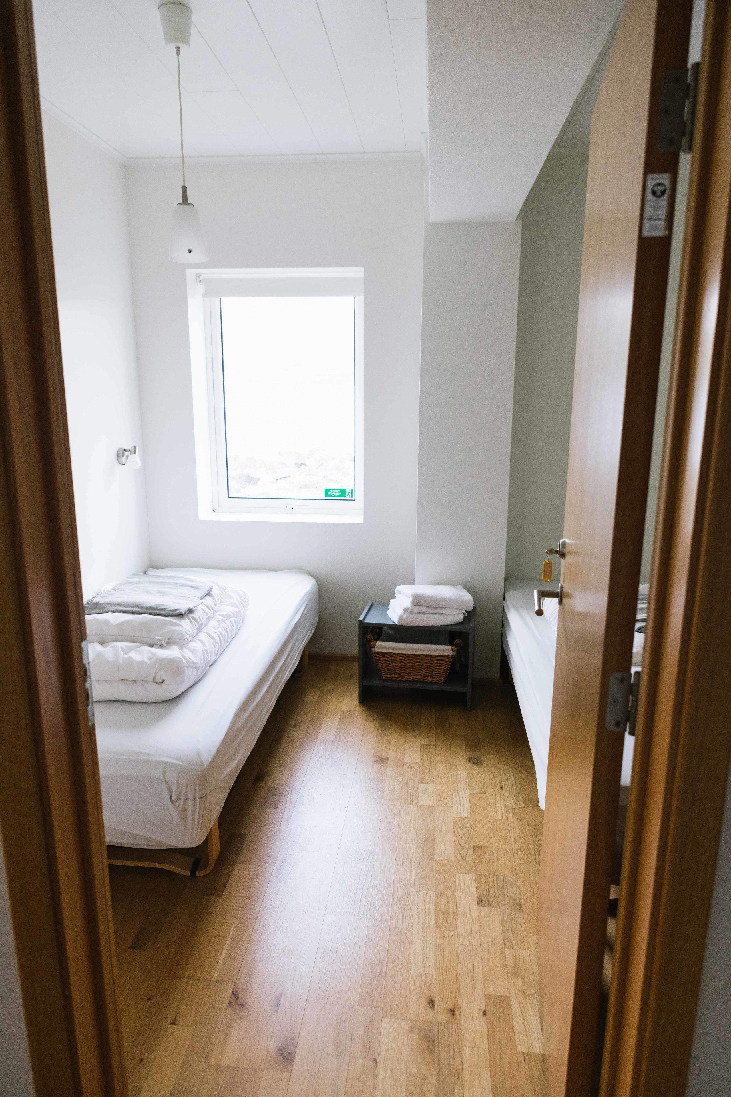 Apartment, 3 Bedrooms | Desk, blackout drapes, free cribs/infant beds, free WiFi