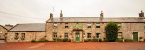 Exterior - The Tankerville Arms (Alnwick)