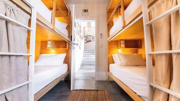 1 chambre, Wi-Fi gratuit, draps fournis