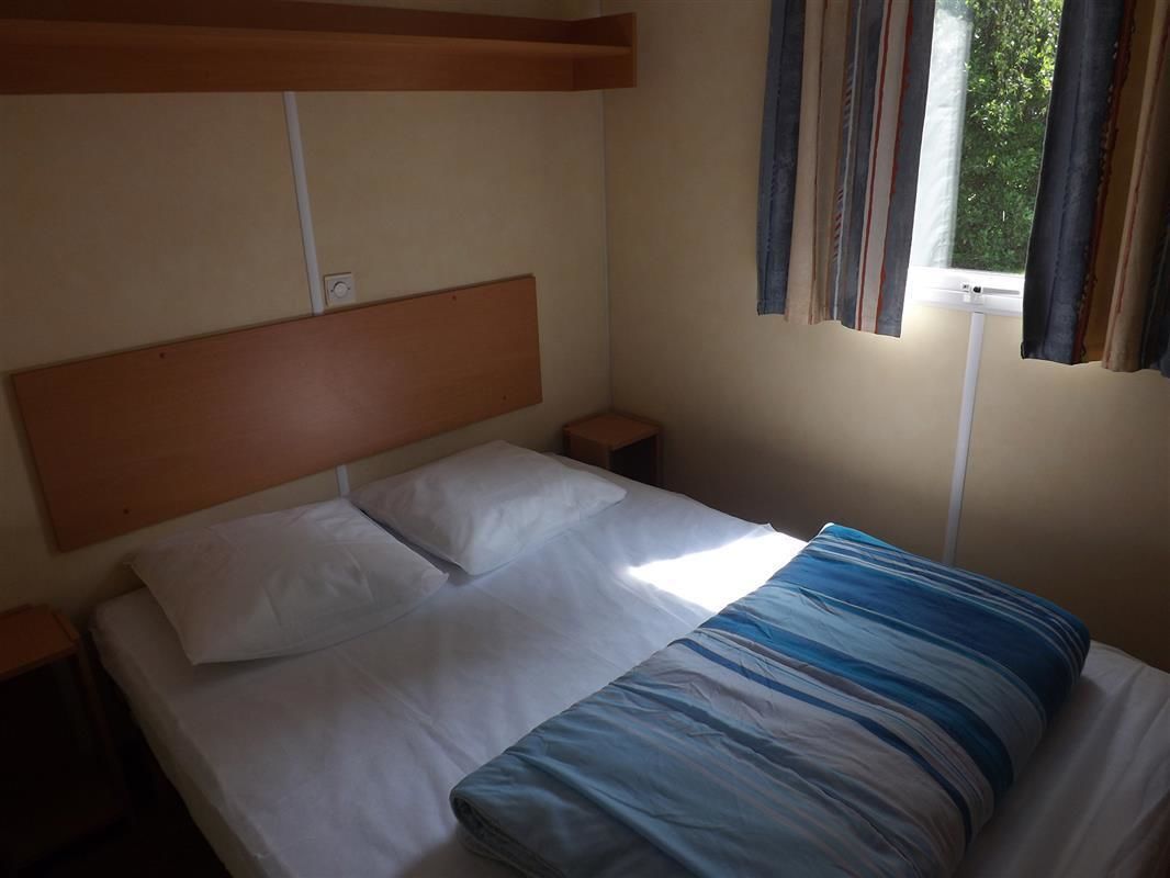 Mobil Karavan, 2 kamar tidur | Tempat tidur bayi gratis dan Wi-Fi (biaya tambahan)