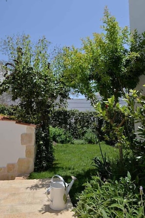Luxury Suite, 2 Bedrooms, Jetted Tub (Ulivo) | Garden view - Trulli Madia Luxury Location (Alberobello)