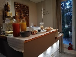Desayuno a la carta incluido todos los días