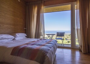 Cabin, 2 Bedrooms (Con Hot Tub Exterior Privado 5 Pax) | In-room safe, blackout drapes, cribs/infant beds, free WiFi - Lodge del Mar (Pichilemu)
