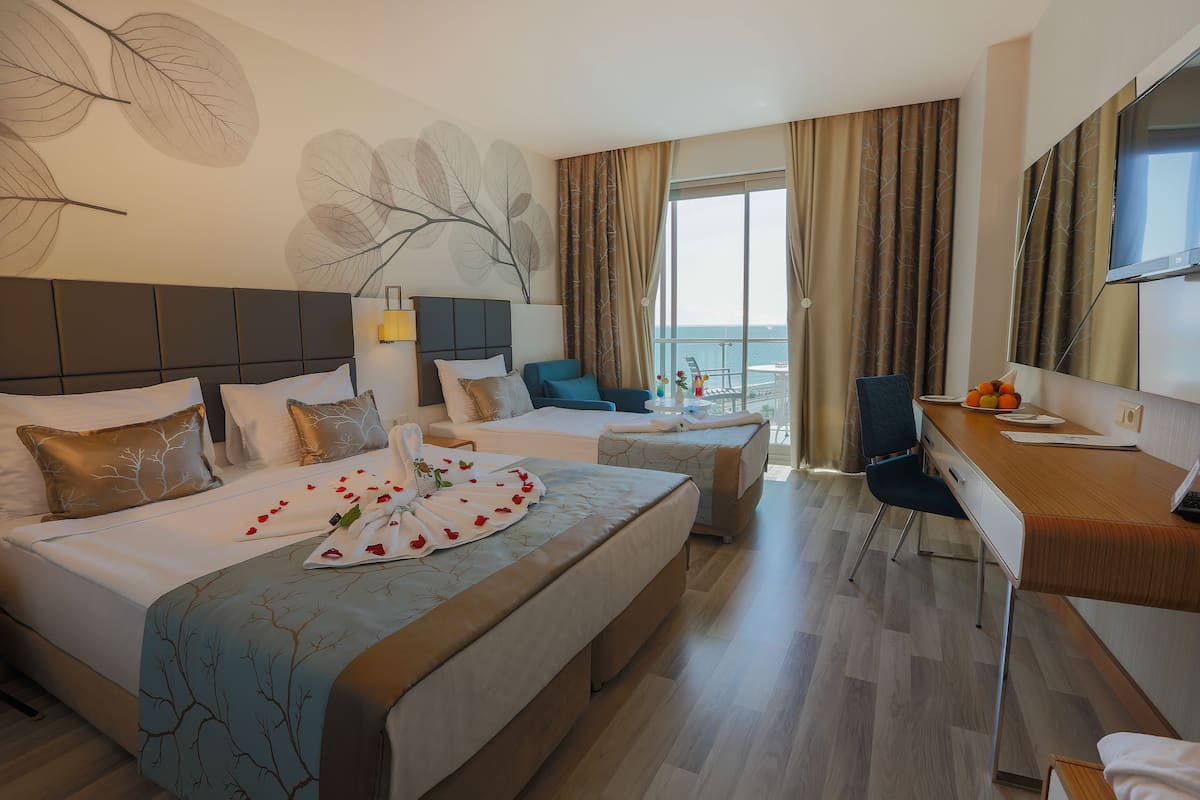 Artículos del minibar gratis y caja de seguridad en la habitación 