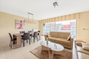 公寓, 2 间卧室 (Flandria 401) | 起居区 | 平板电视