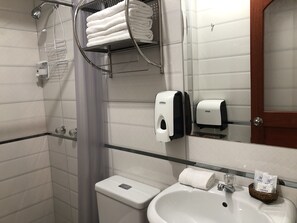 Shower, towels