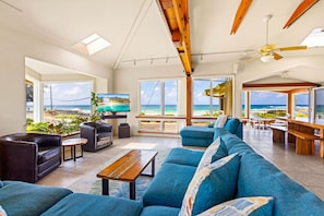 24-inch flat-screen TV with cable channels, DVD player, pay movies - Hale Halia (Koloa)