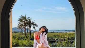 Exclusive Villa, 3 Bedrooms | Terrace/patio