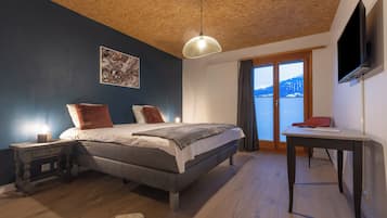 1 bedroom, premium bedding, Select Comfort beds, individually decorated