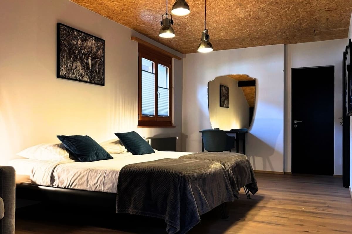 Quarto casal design, para não fumantes | 1 quarto, roupas de cama premium, camas Select Comfort, escrivaninha