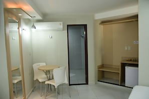 Quarto luxo | Área de estar | TV de tela plana