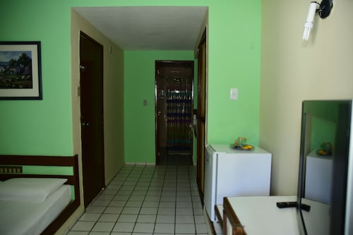 Hotel Serrano