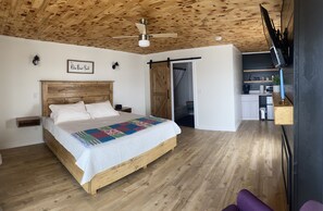 The Polar Bear Suite | Blackout drapes, soundproofing, iron/ironing board, free WiFi