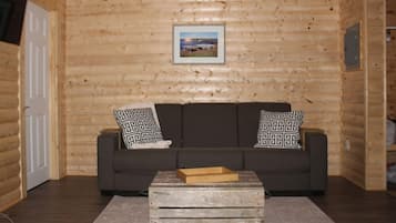 Fisherman Kitchenette Unit | Living area