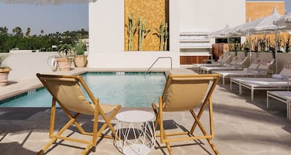 Silver Lake Pool & Inn