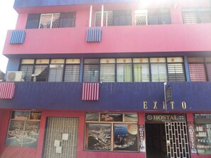 Reception - Hostal El Exito (Santa Marta)