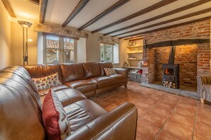 TV, fireplace - Mayes Cottage, Brancaster, Norfolk (Brancaster)
