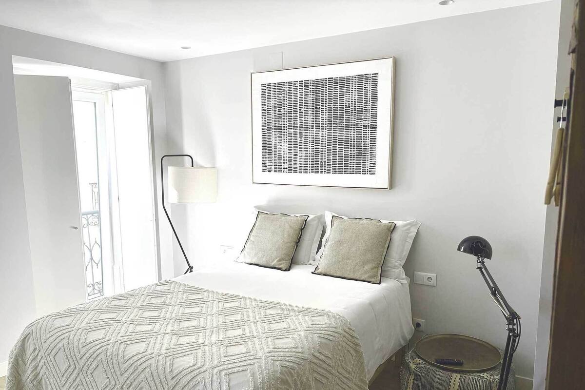 Habitación doble superior, vistas a la ciudad (201) | Sistema de insonorización, wifi gratis, decoración individual