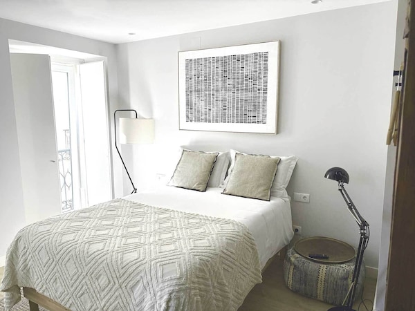 Bairro House Lisbon Charming Suites - Lisbon