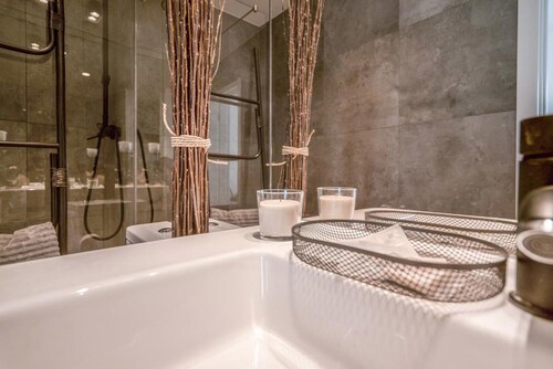 Bairro House Lisbon Charming Suites