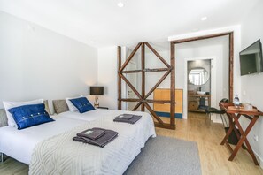 Superior Double or Twin Room, 2 Twin Beds, City View | Individually decorated, individually furnished, soundproofing, free WiFi - Bairro House Lisbon Charming Suites (Lisbon)