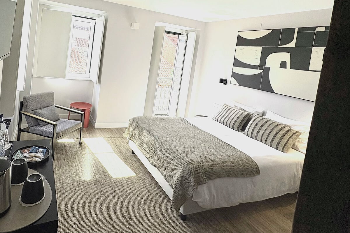 Habitación doble superior, vistas a la ciudad (401) | Sistema de insonorización, wifi gratis, decoración individual