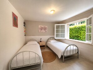 4 bedrooms