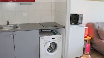 Frigorifero, piano cottura