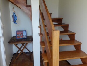 Interior - Quiet house between sea and countryside, pets on request (Grues)